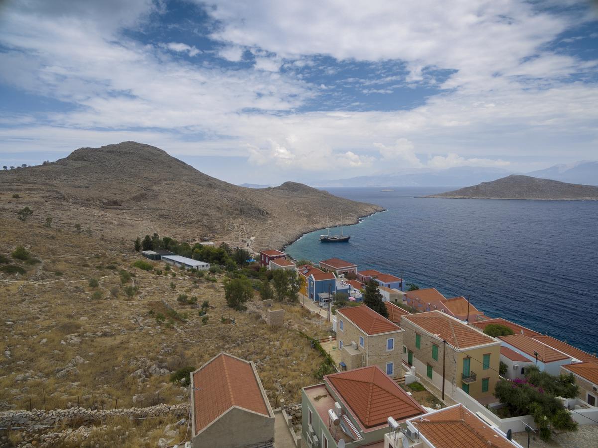 Filoxenia Apartments Chalki Town 外观 照片